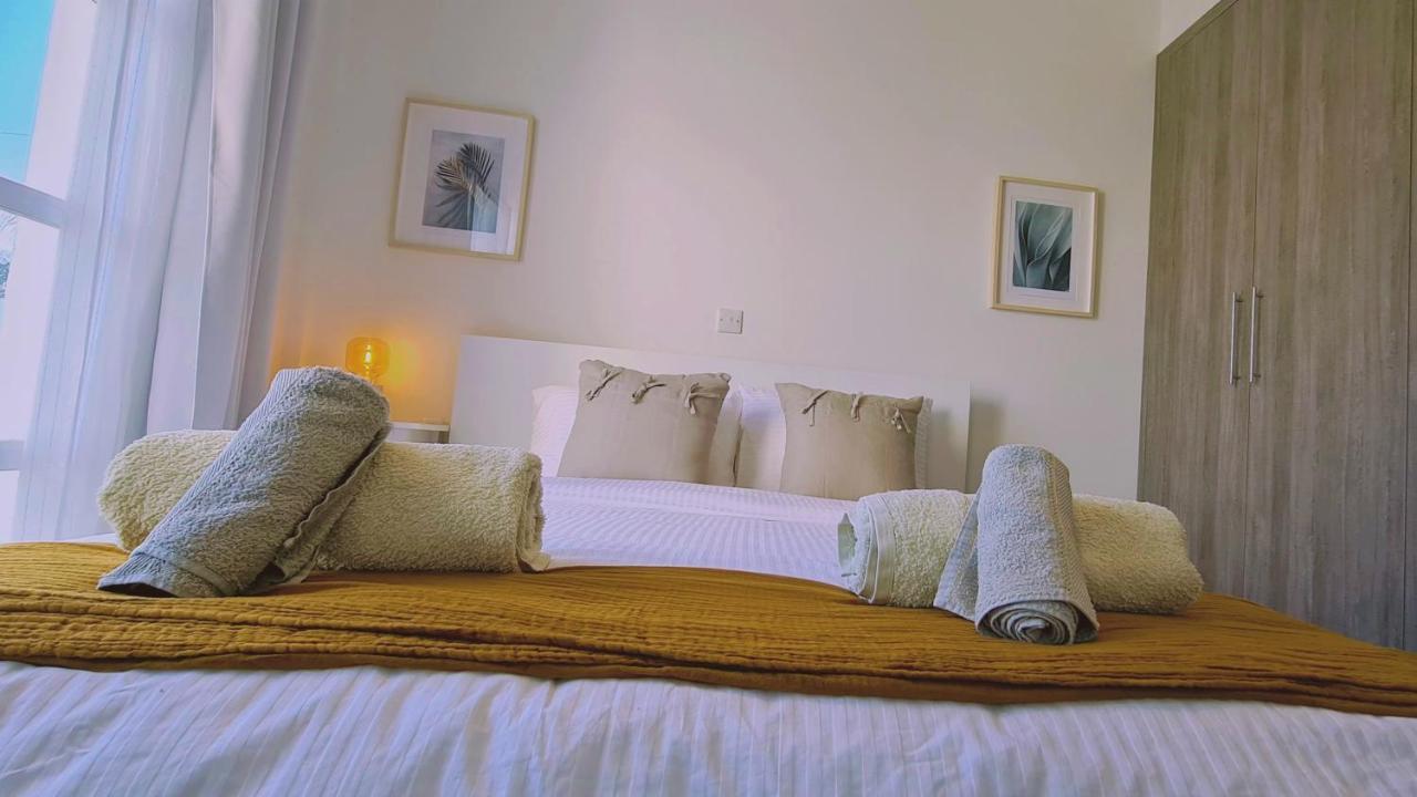 Stay Downtown Retreat Limassol Bagian luar foto